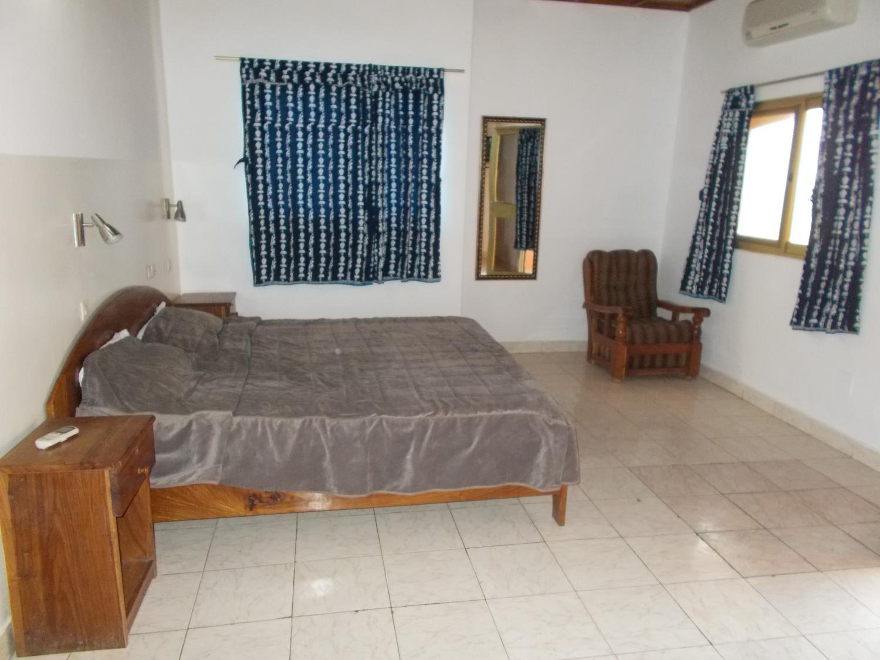 Large Double Or Twin Room photo 2