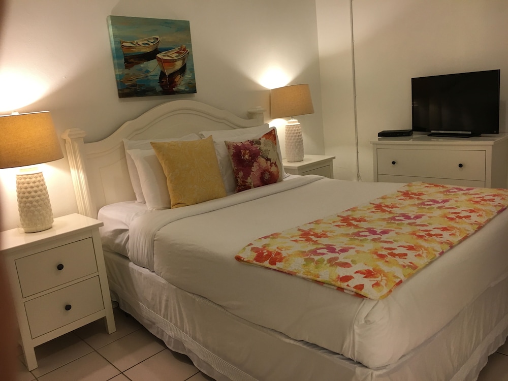 Double Room, 2 Double Beds, Ocean View photo 2