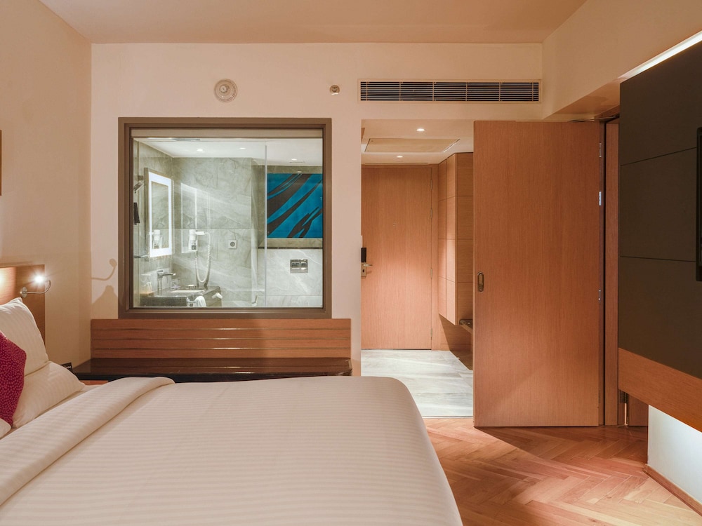 1 Bed Room Family Apartment - Queen Bed