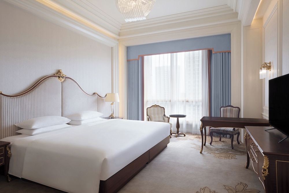 Room, 1 King Bed, City View