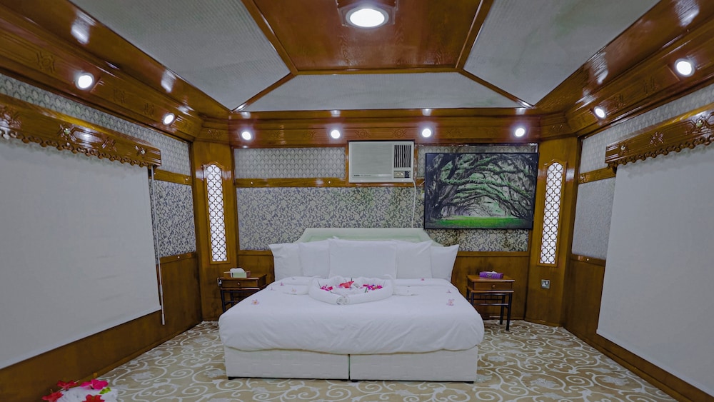 Presidential Room, 2 Bedrooms photo 2