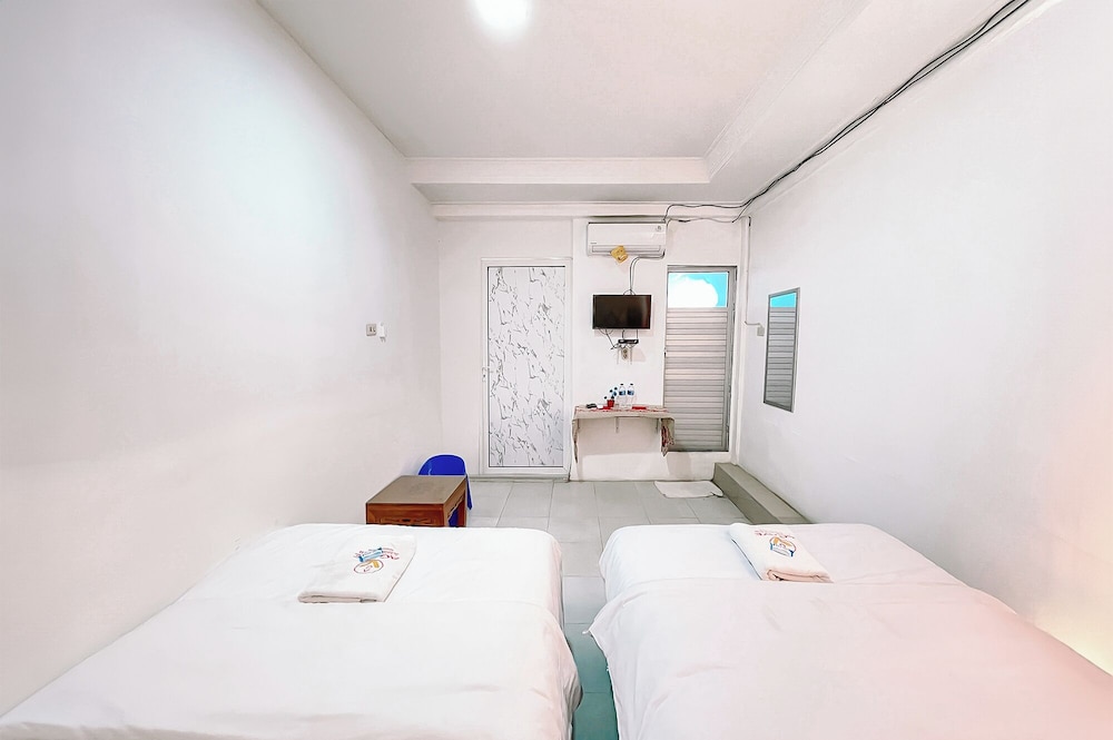 Deluxe Twin Room photo 2