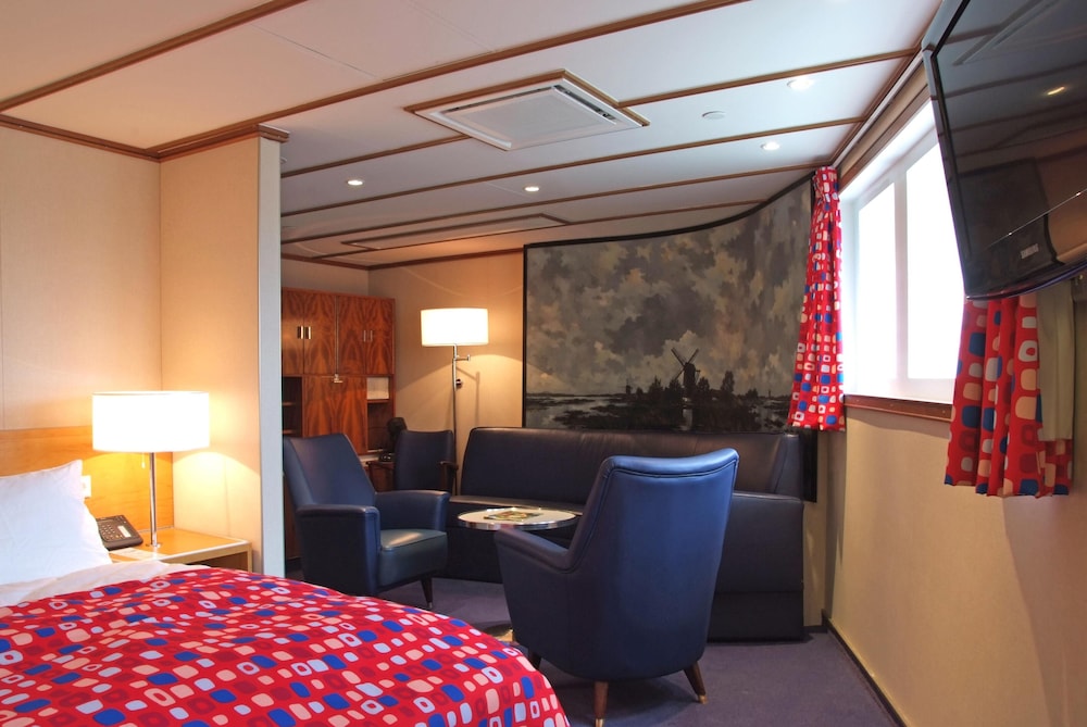 Executive Room, 1 King Bed - Photo 5