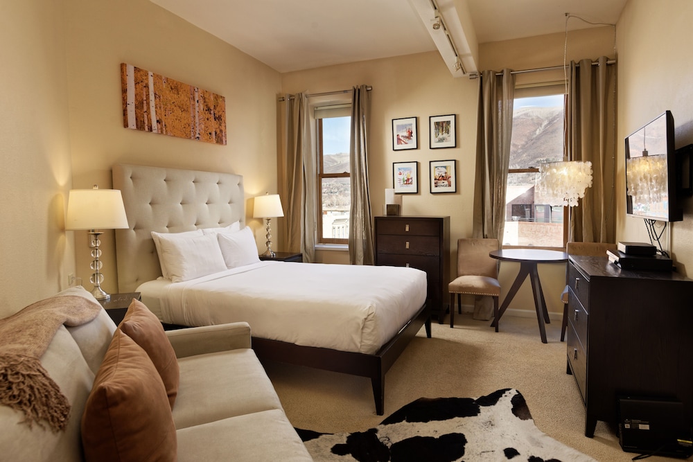Deluxe Room, Mountain View (304)