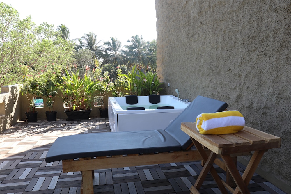 3102 Suite With Jacuzzi & Deck(Sleeps 4) - Photo 26