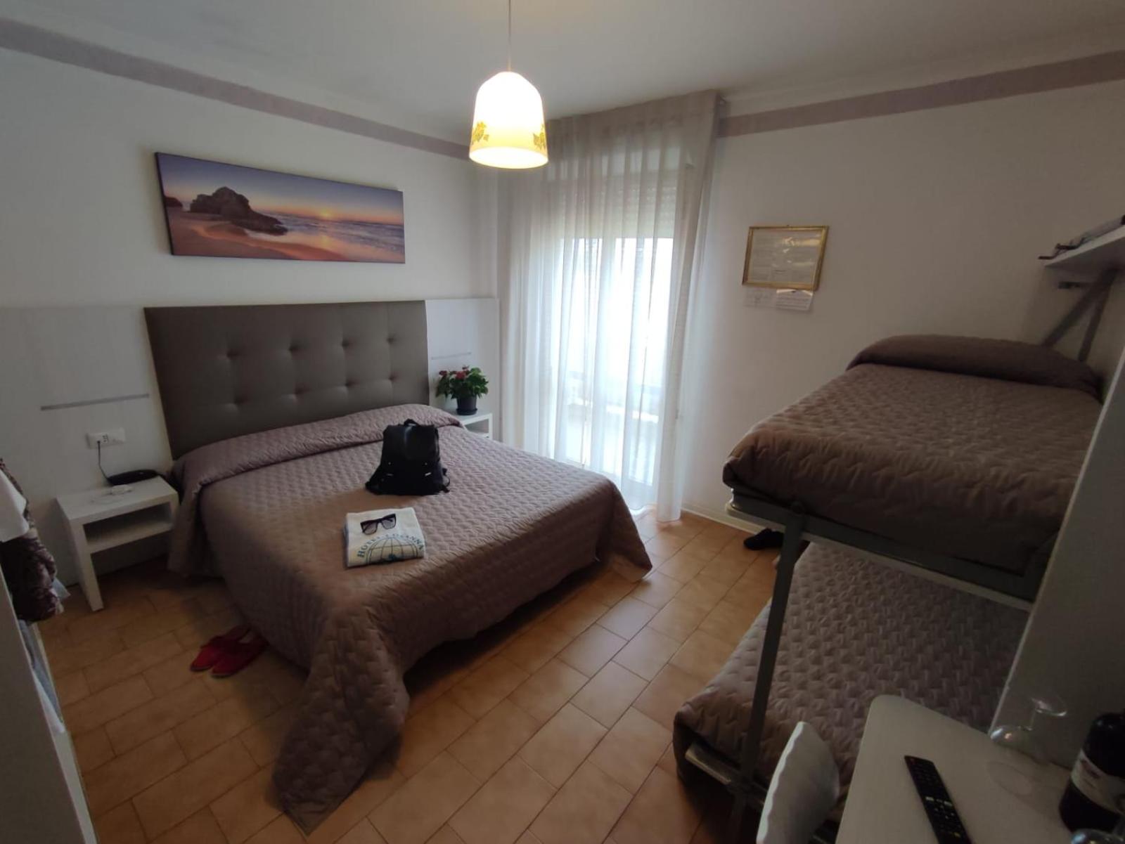 Quadruple Room with Sea View photo 3
