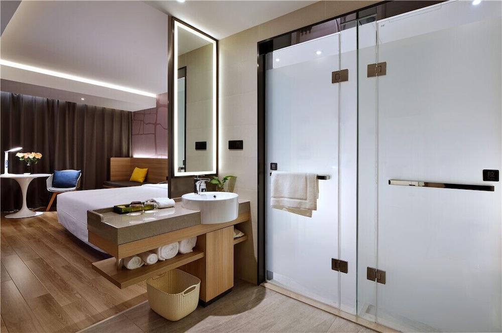 Room photo 2