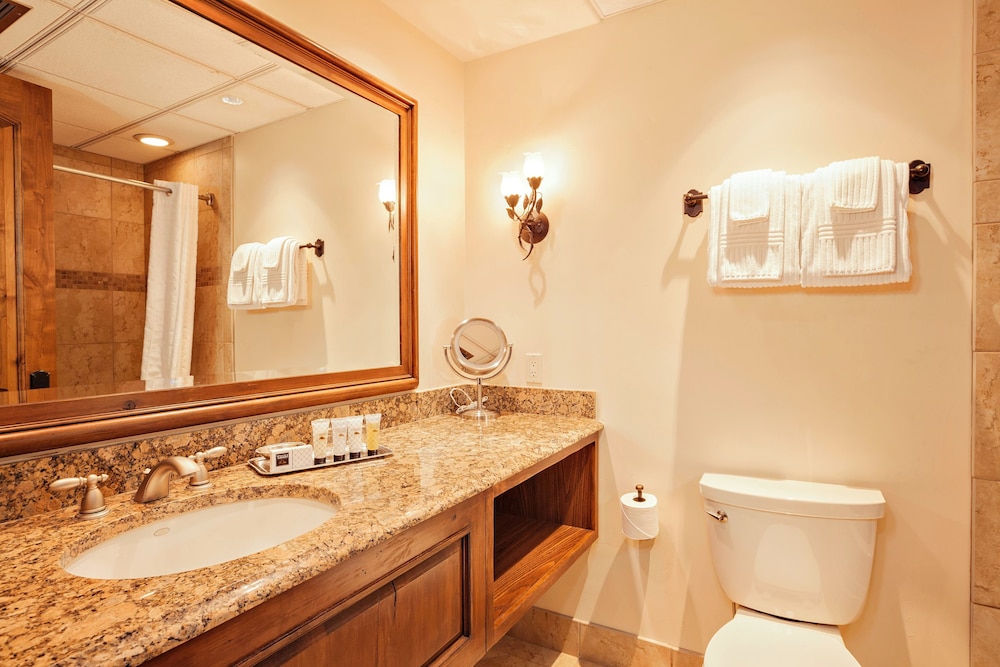 Standard Room, Multiple Beds - Photo 5