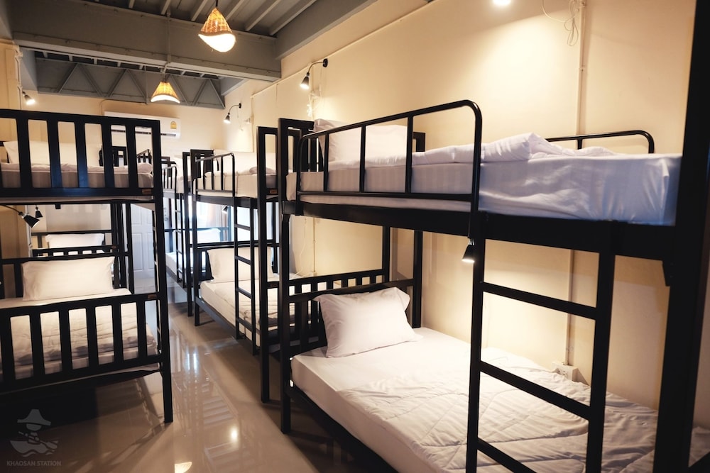 10-Bed Mixed Dormitory photo 1