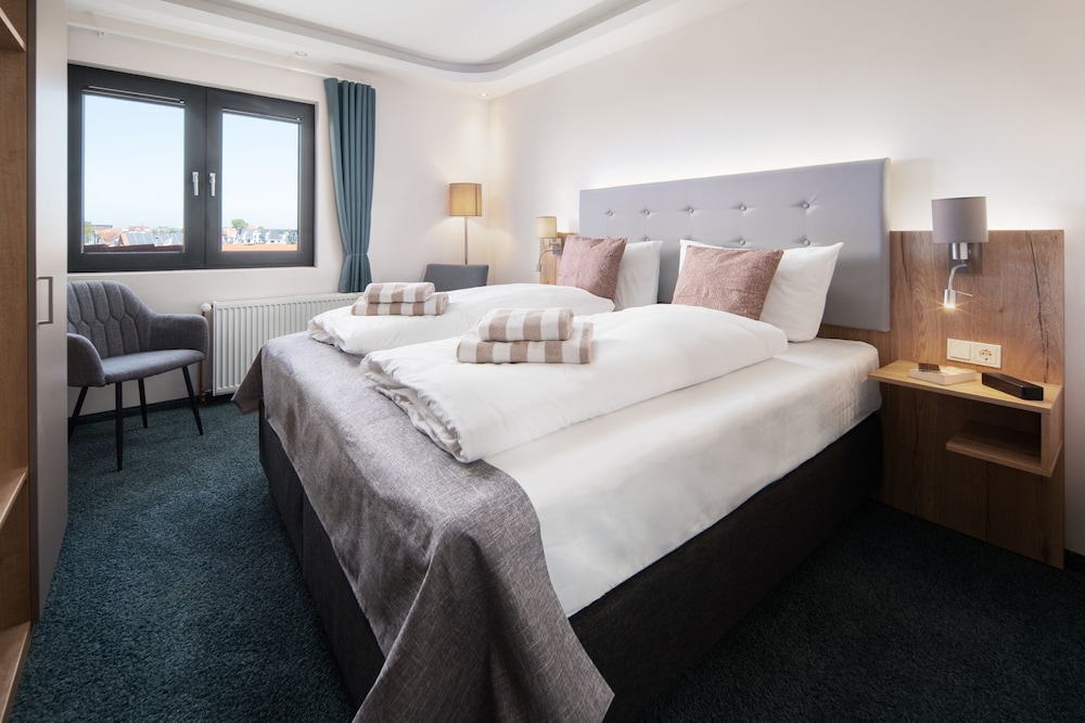 Classic Double Room, Ensuite photo 1