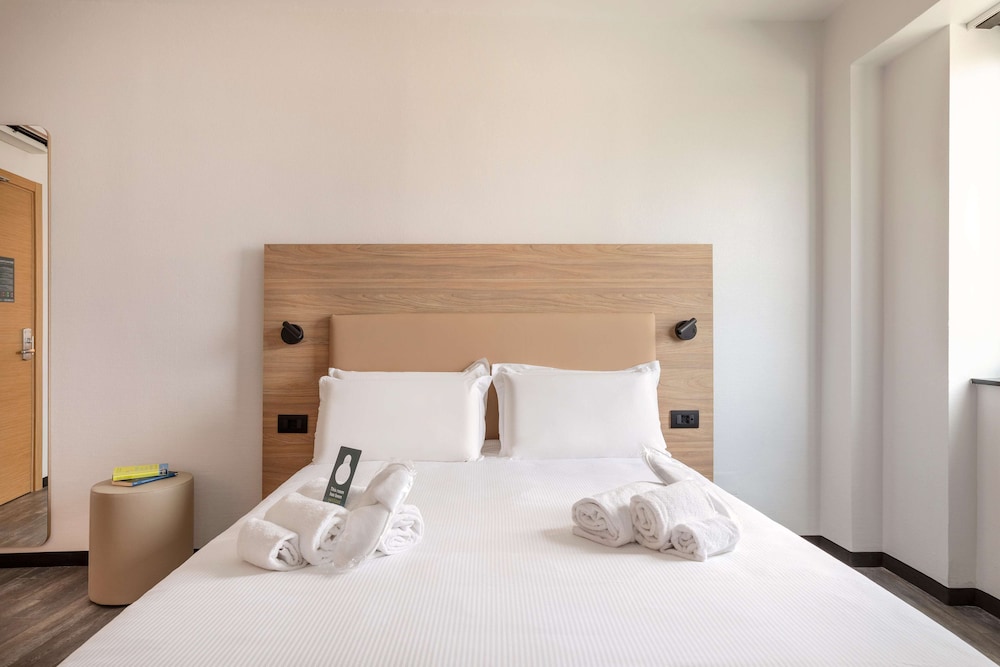 Superior Double Room, Non Smoking - Photo 5