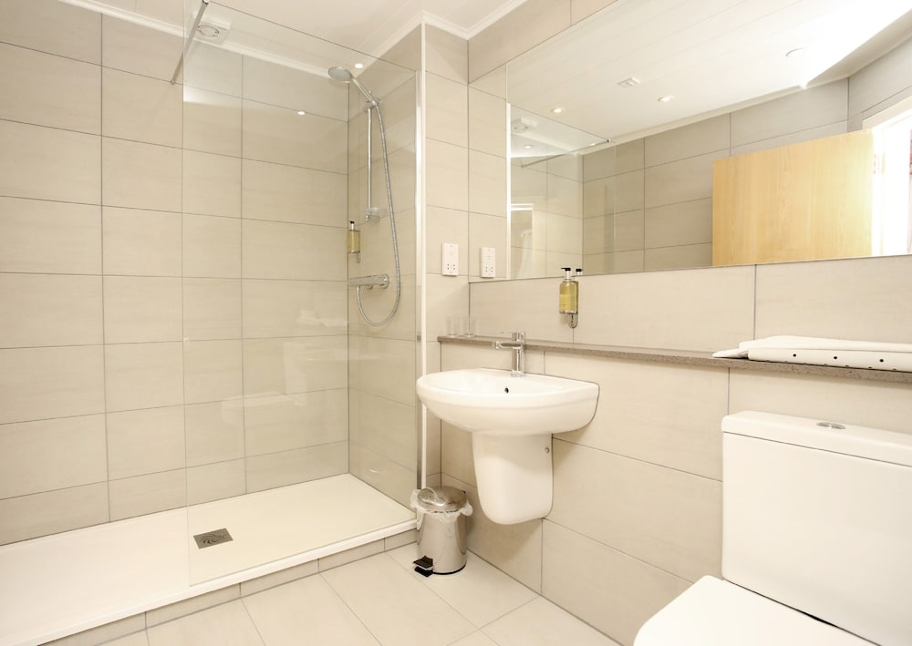 Standard Room, 1 Double Bed, Non Smoking (Canopy Bed) - Photo 5
