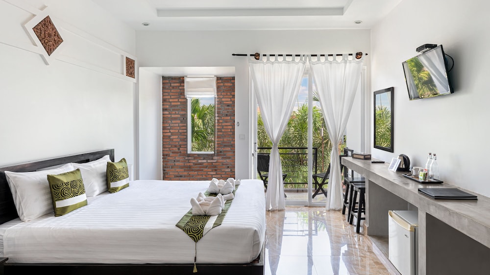 Deluxe Double Room, Terrace, Pool View