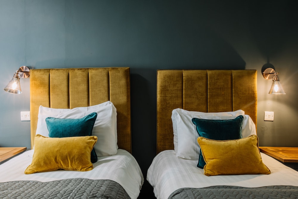 Classic Twin Room - Photo 9