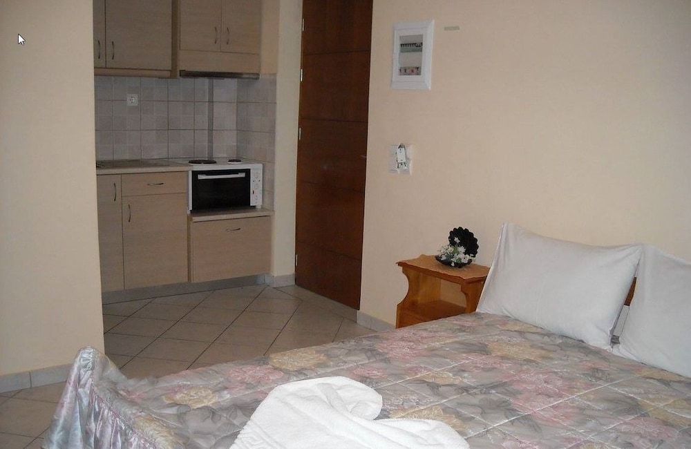 Apartment, 1 Bedroom, Partial Sea View