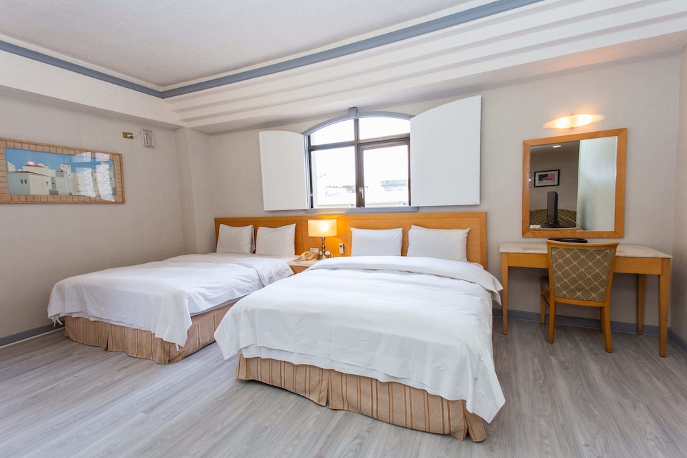 Luxury Quadruple Room photo 2