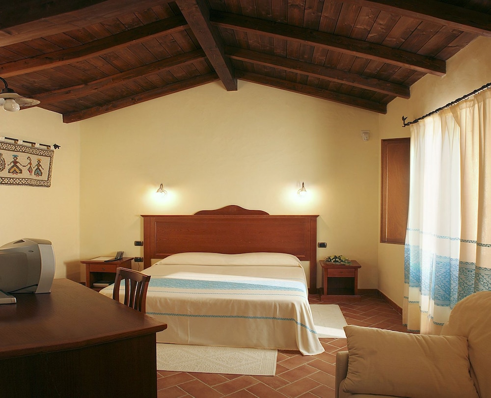 Double Room - Photo 3