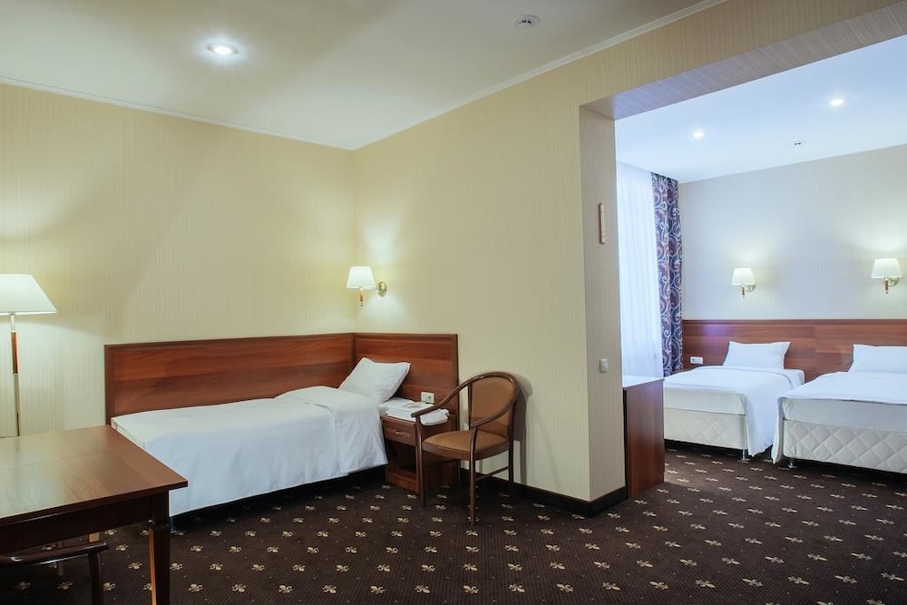 Standard Triple Room photo 3