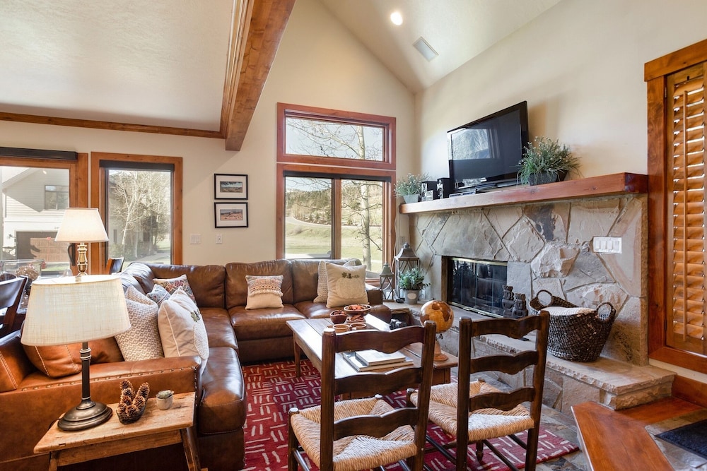 Condo, 4 Bedrooms