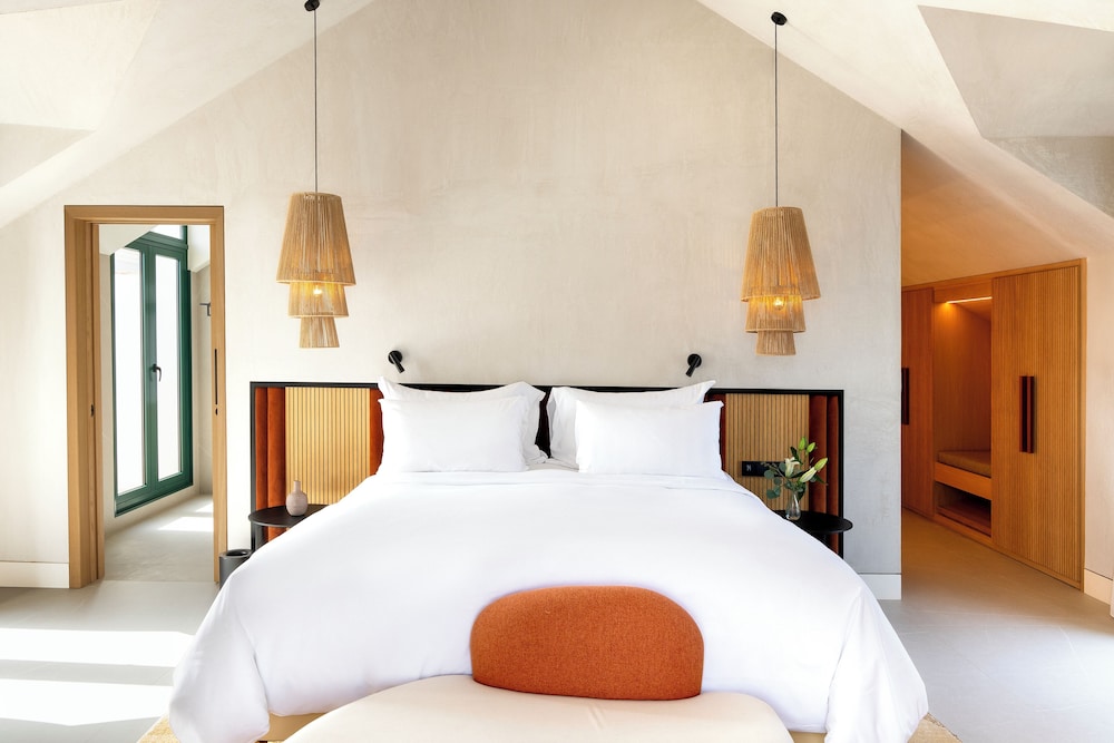 Suite, 2 Bedrooms, Terrace (El Cortijo) photo 2