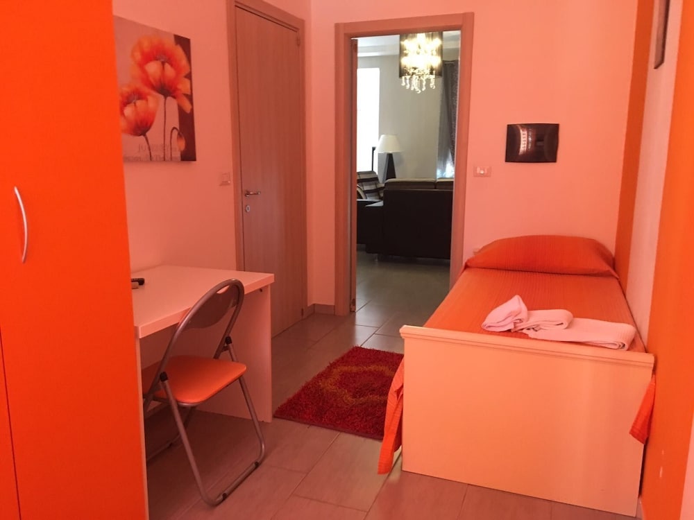 Single Room, Ensuite photo 1