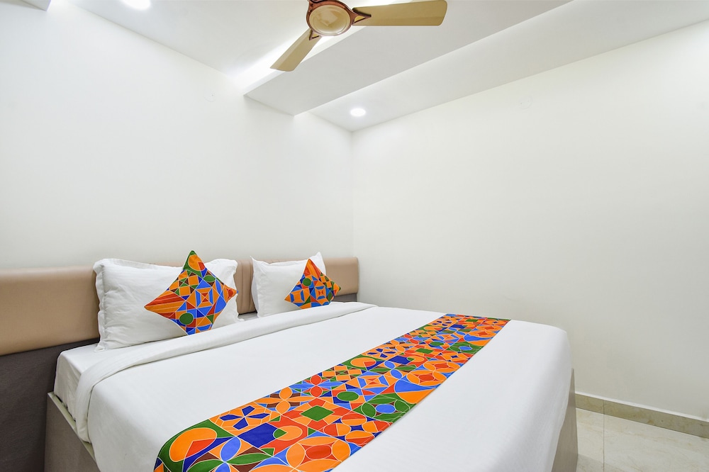 Deluxe Room - Photo 2
