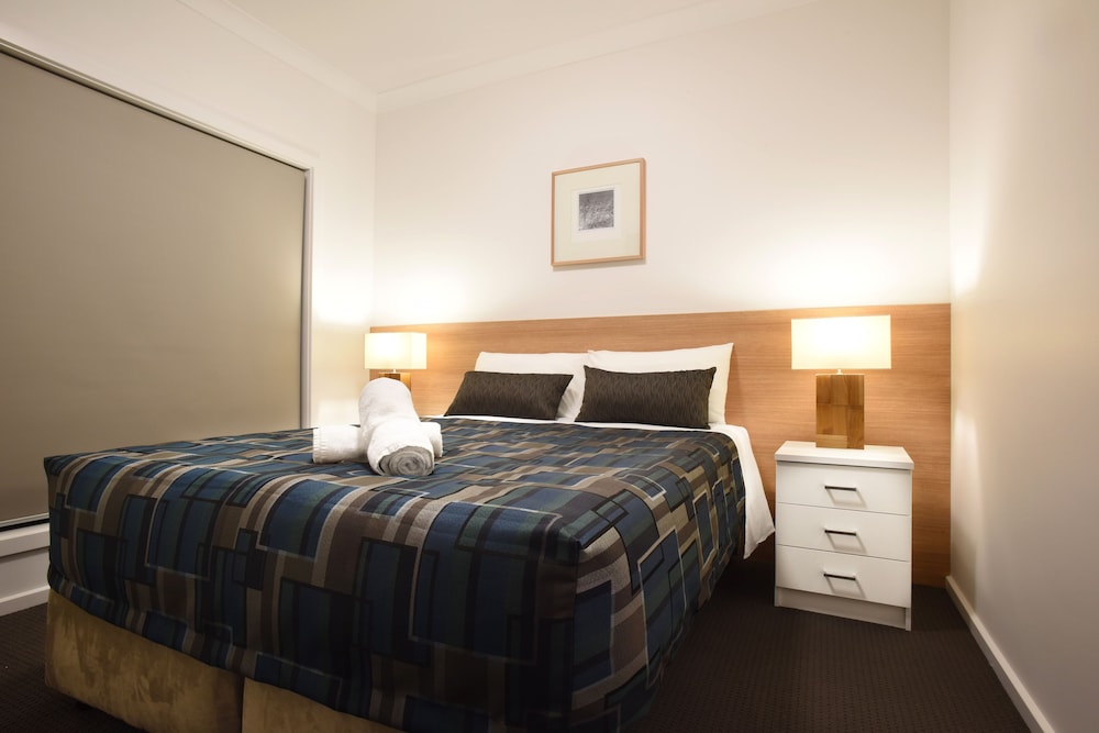 3 Bedroom Villa - Renmark River Villas (No.48A no pool) photo 3