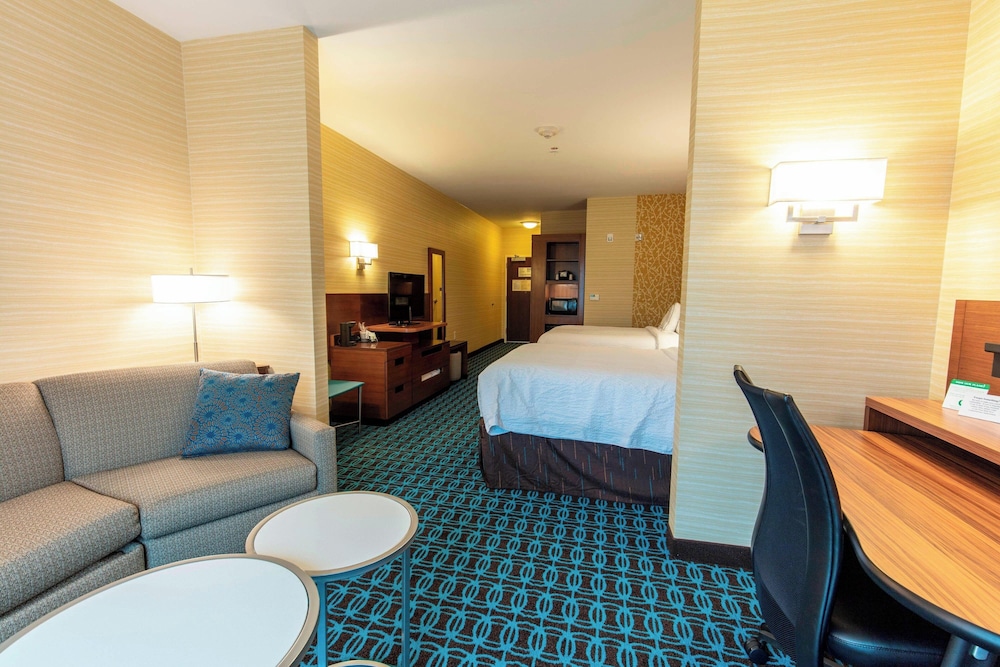 Suite, Multiple Beds photo 2
