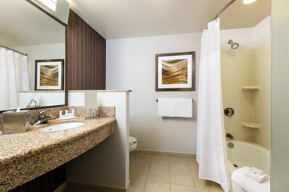 Executive Room, 2 Queen Beds - Photo 3