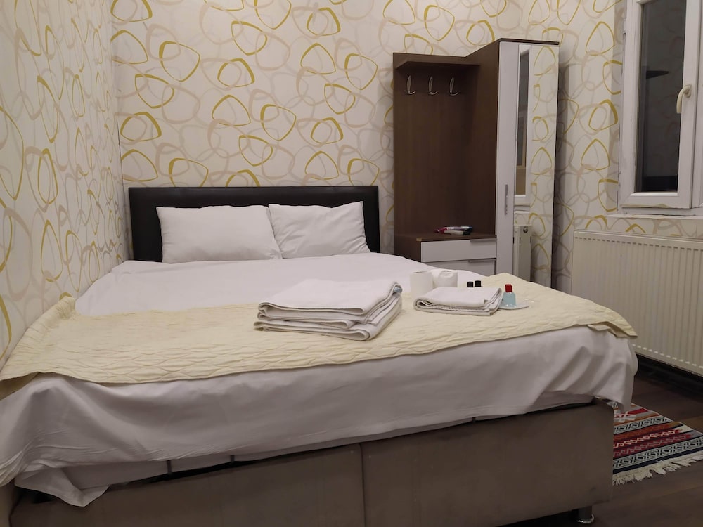 City Double Room, 1 Queen Bed With Sofa Bed, Non Smoking photo 1
