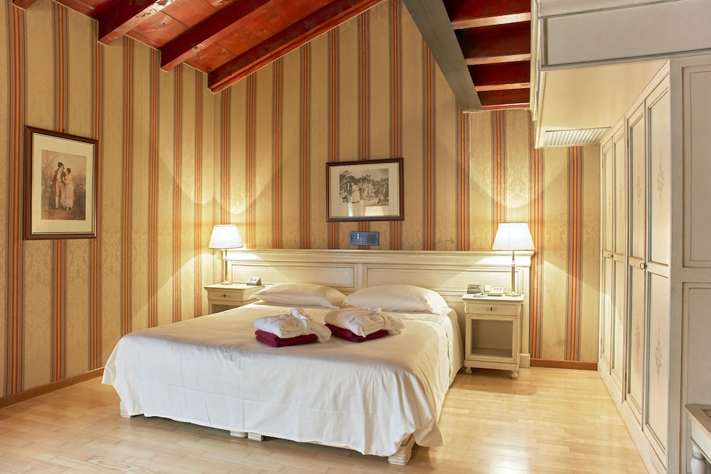 Junior Suite - Photo 6