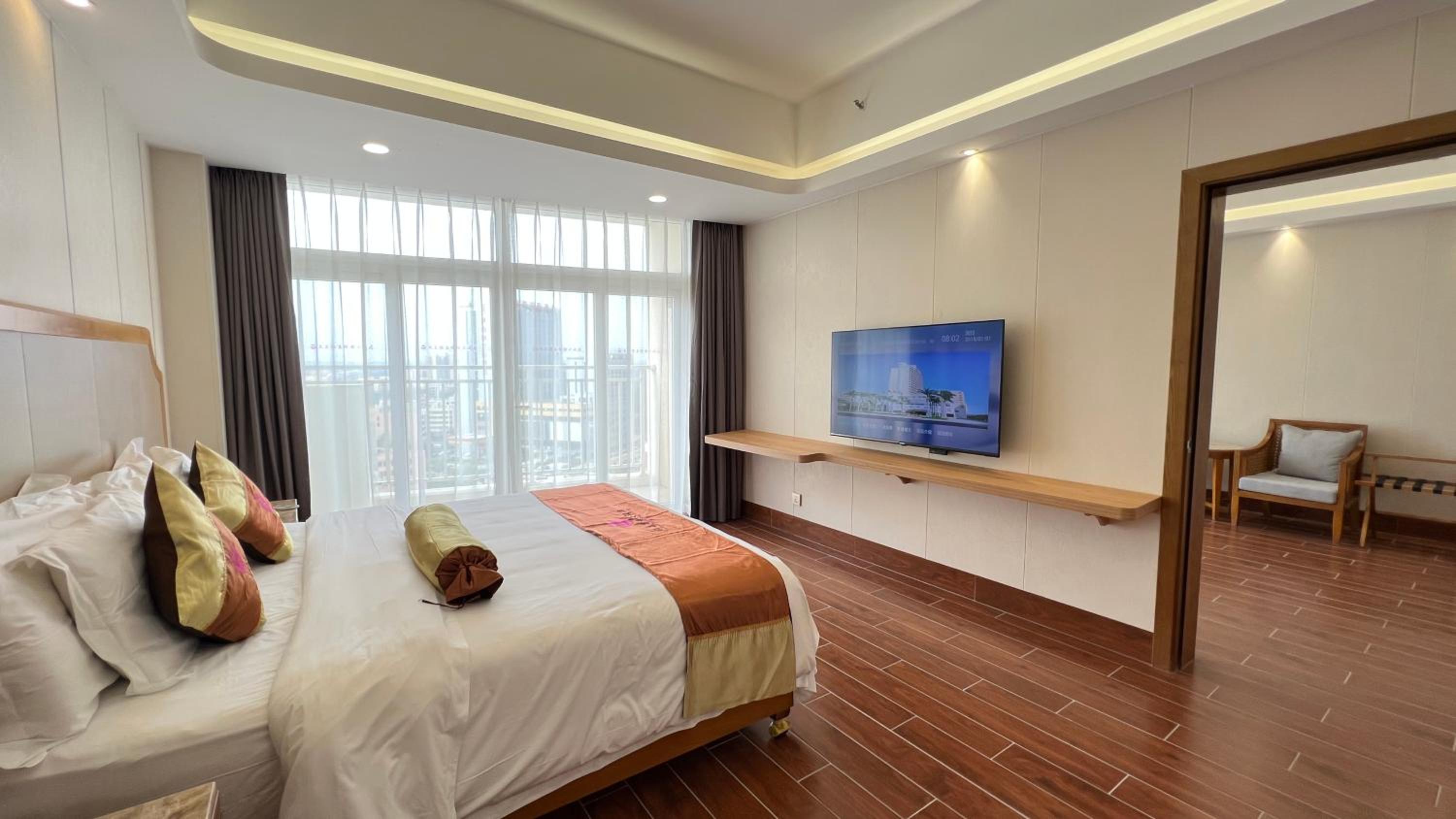 Deluxe Suite