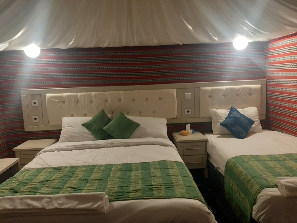 Standard Twin Room - Photo 3