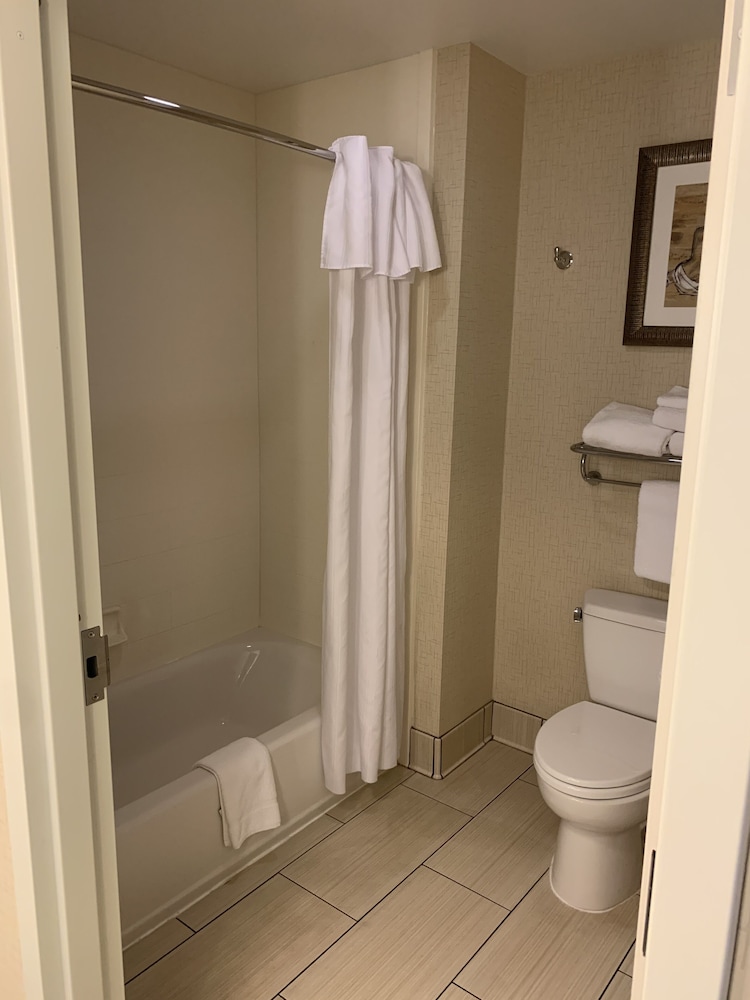 Suite, 2 Queen Beds, Accessible, Non Smoking (Tub), photo 6