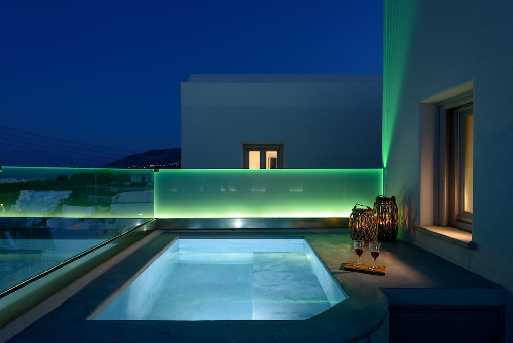 Apartment, Jetted Tub (Nektar)