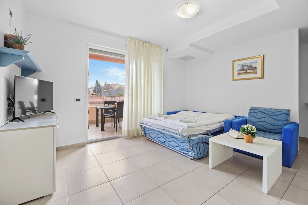 Superior Condo, 2 Bedrooms, Balcony