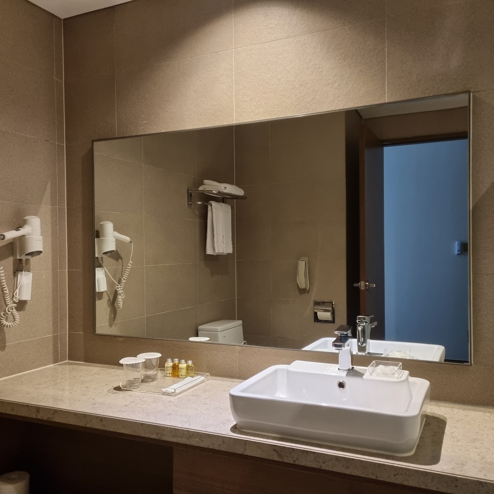 Deluxe Double Room - Bath photo 3