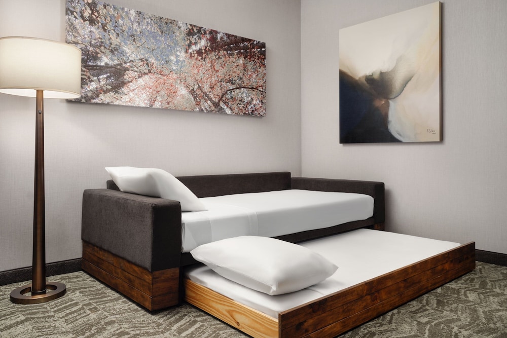 Suite, 2 Queen Beds - Photo 1