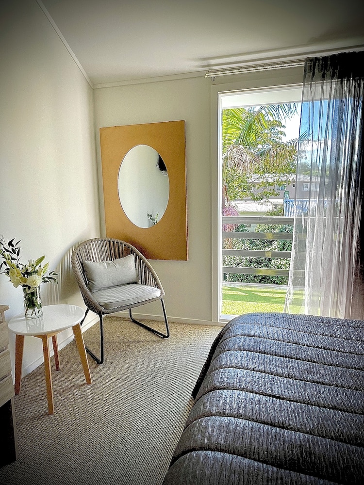 Deluxe Queen Room - Photo 4