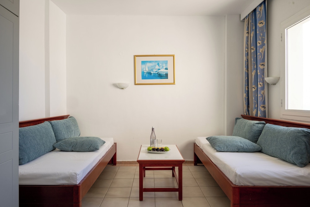 Family Room, Sea View - Photo 9