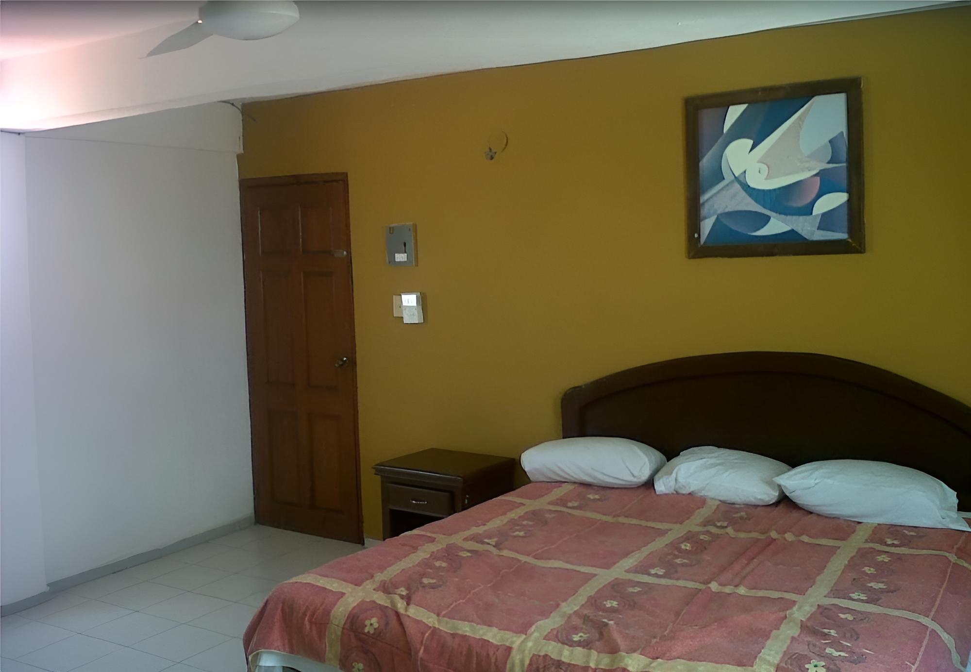 Standard Room, 2 Double Beds photo 2