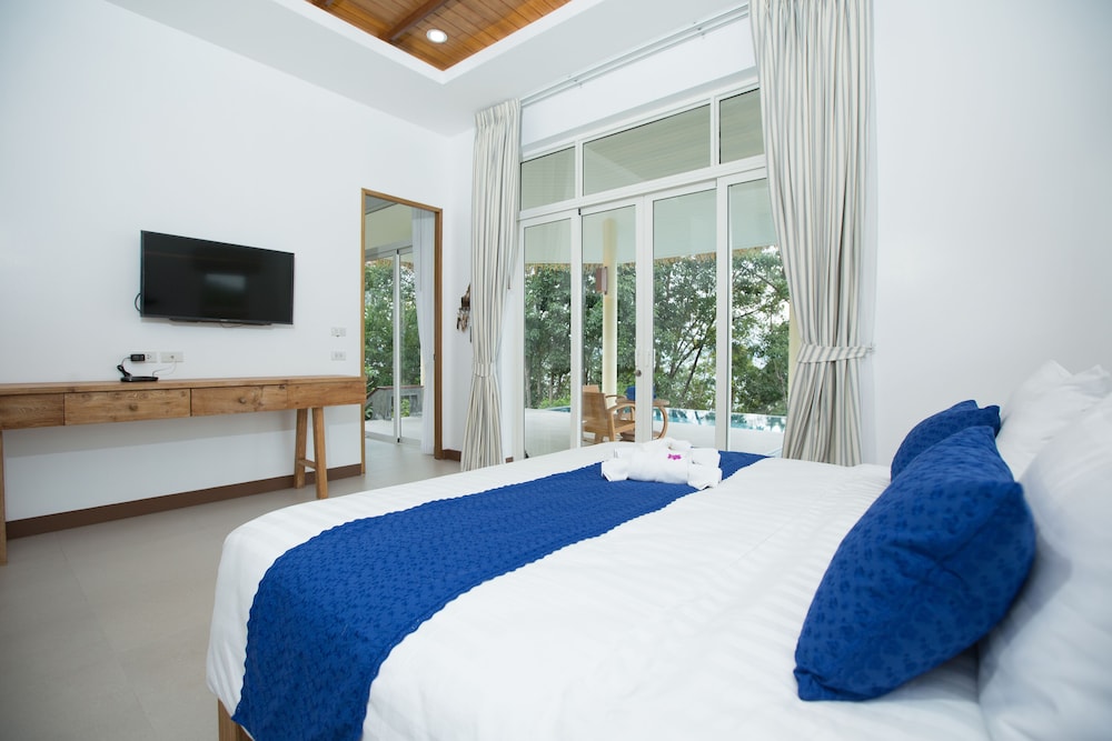 Hilltop Pool Villa 2 - Photo 1