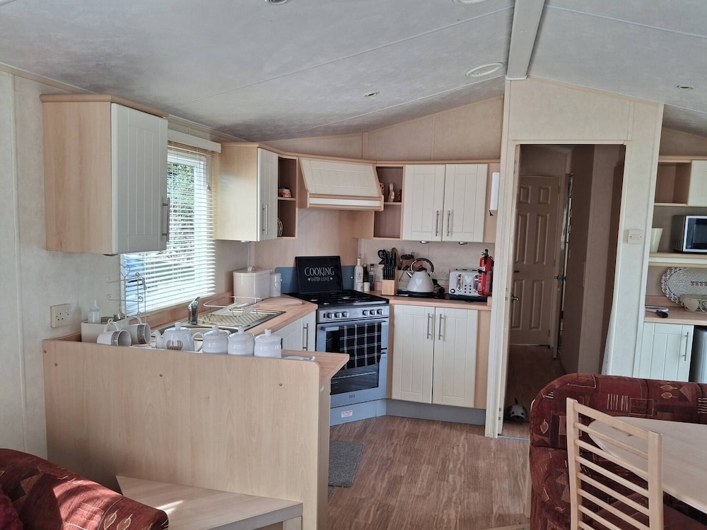 Mobile Home, 2 Bedrooms, Balcony