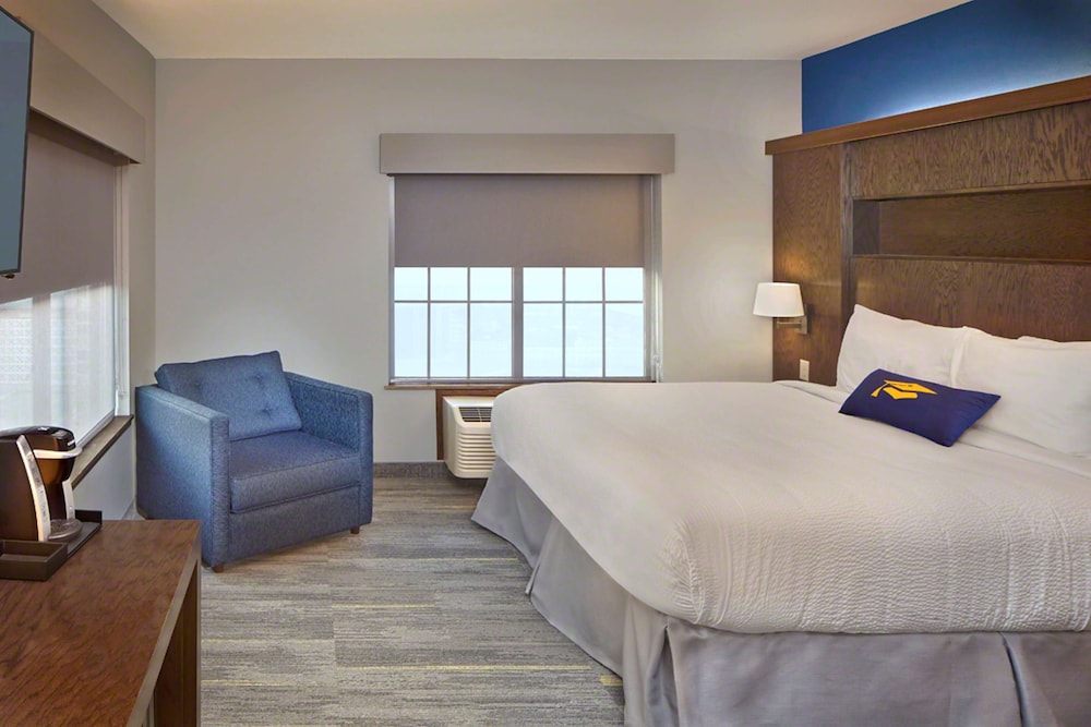 Junior Suite, 1 King Bed, Corner
