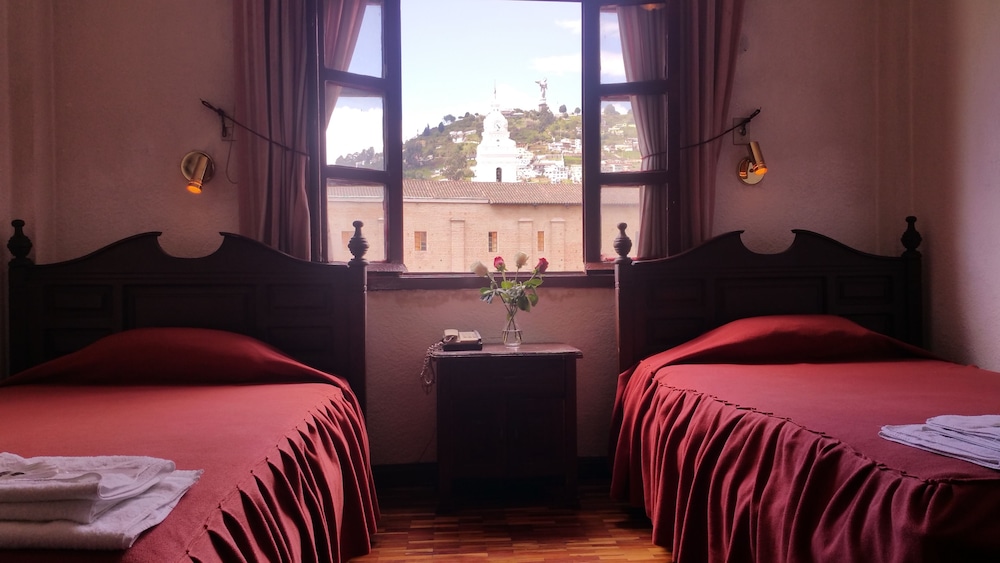 Superior Triple Room photo 3