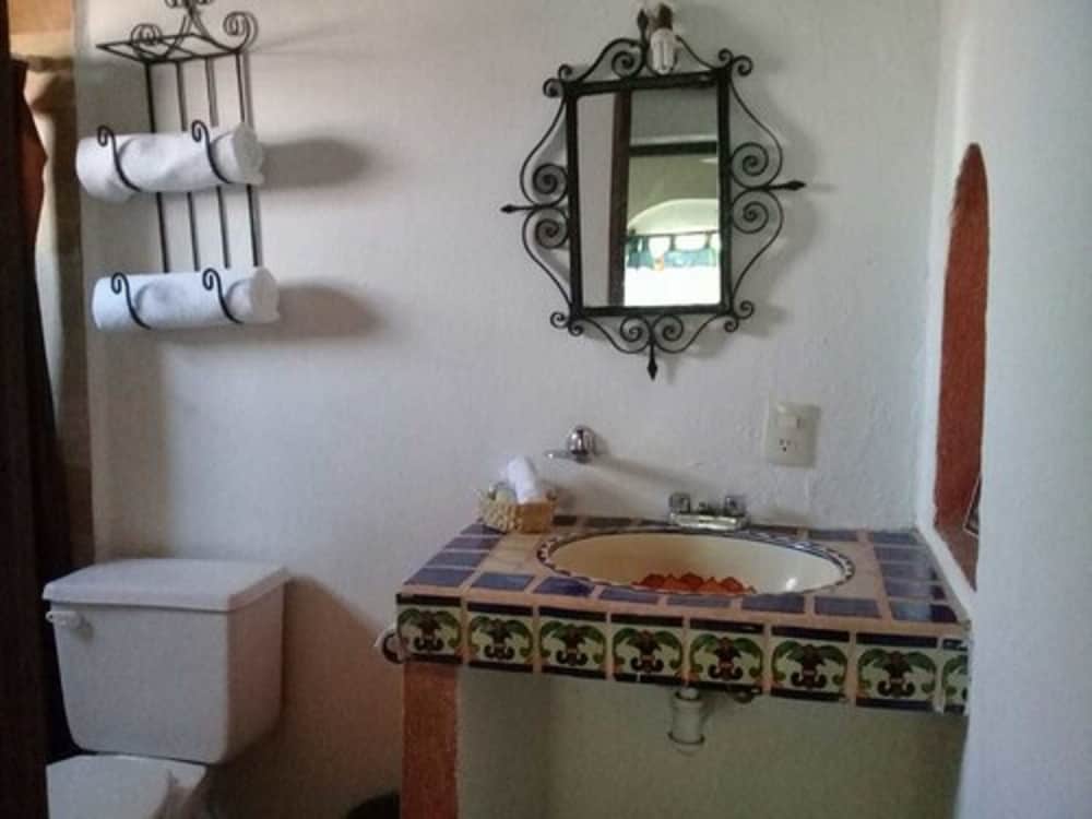 Junior Suite, 2 Double Beds - Photo 2