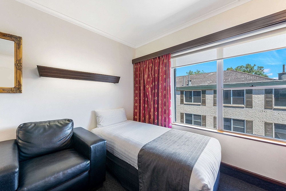 Twin Room - Photo 4
