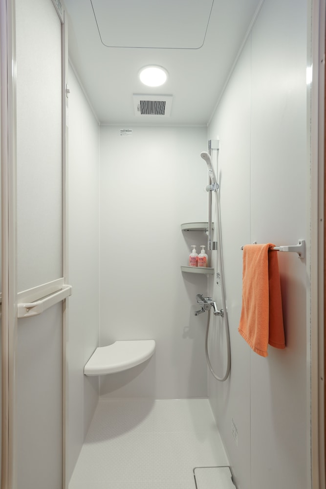 Lodge Style Twin Room photo 3