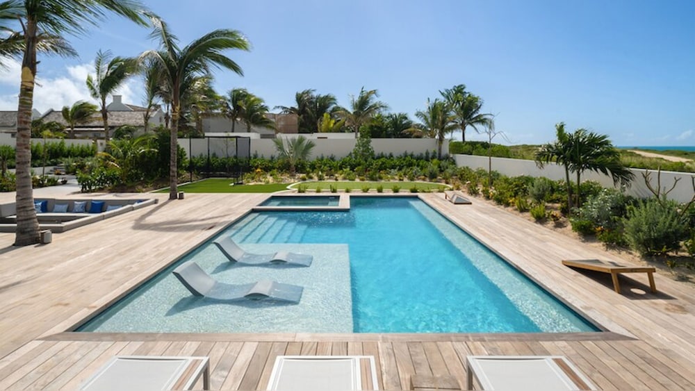 Luxury Villa, 5 Bedrooms, Private Pool, Oceanfront (dream Away)