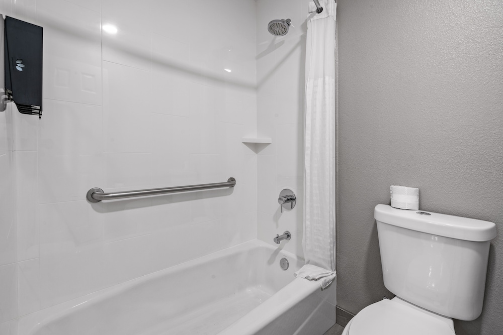 Deluxe Room, 2 Queen Beds (Deluxe Double Queen) - Photo 6